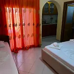 Vila,Apartaments Luani
